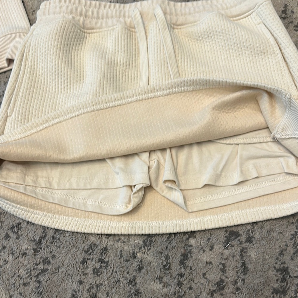 Cream Textured Two-Piece Set - Picture 5 of 6
